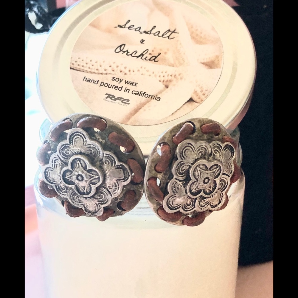 Vintage Boho floral silver-leather clip-on earring